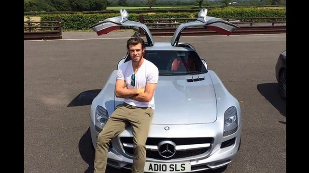 Top 10 Expensive Cars of Footballers