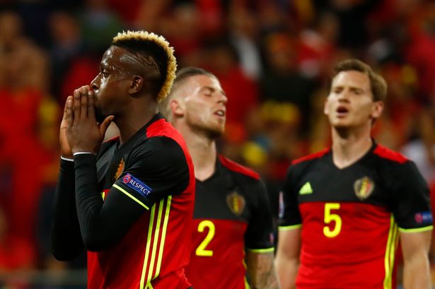 Divock Origi, Toby Alderweireld and Jan Vertonghen playing in the match against Italy. Courtesy of The Mirror.